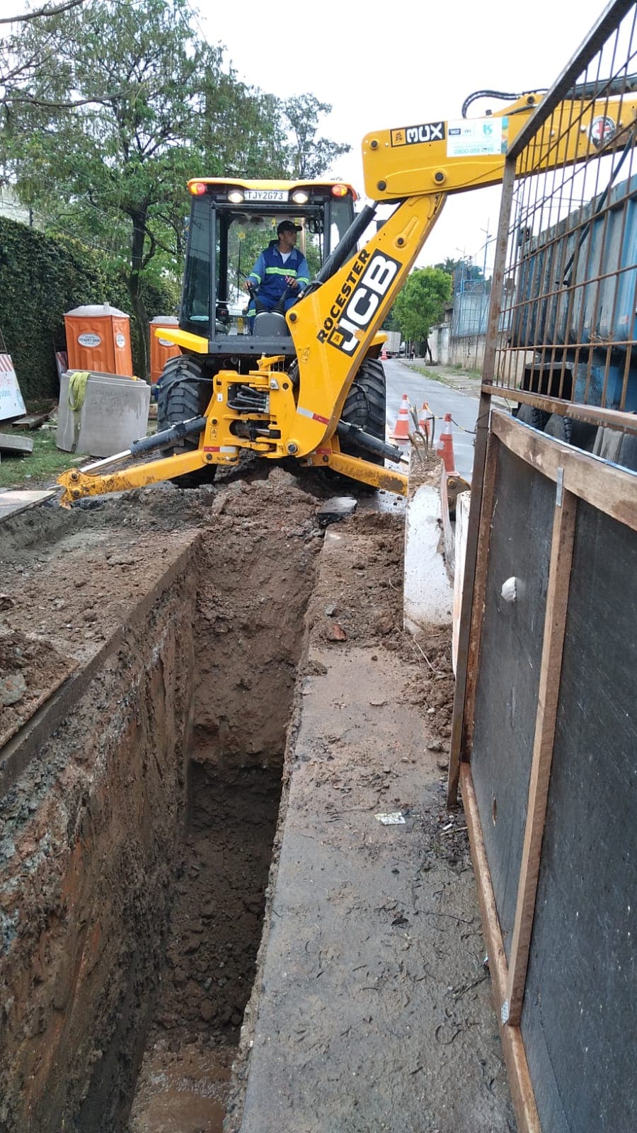 Retroescavadeira JCB